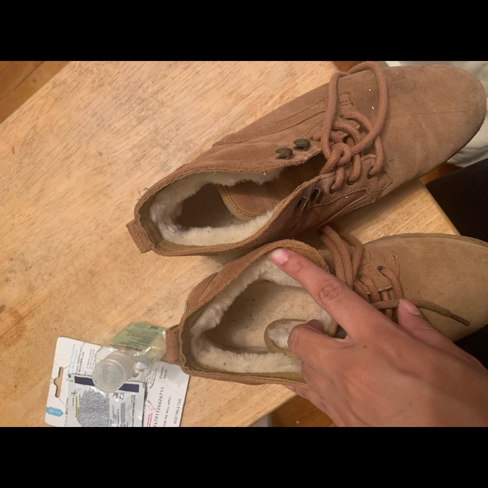 Ugg Shoes - image 4